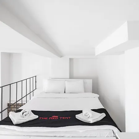 The Red Tent Social Apartmanhotel