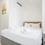 Apart Otel The Red Tent Social İstanbul