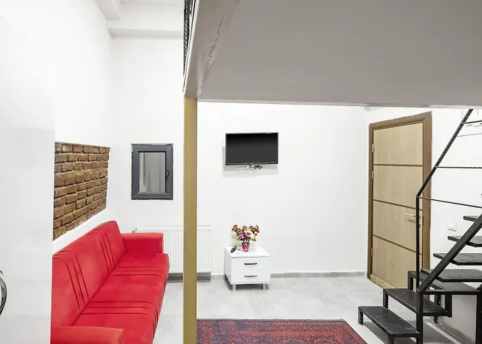 The Red Tent Social 4*