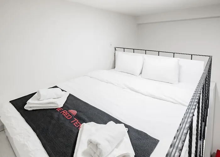 The Red Tent Social Апарт-отель 4*