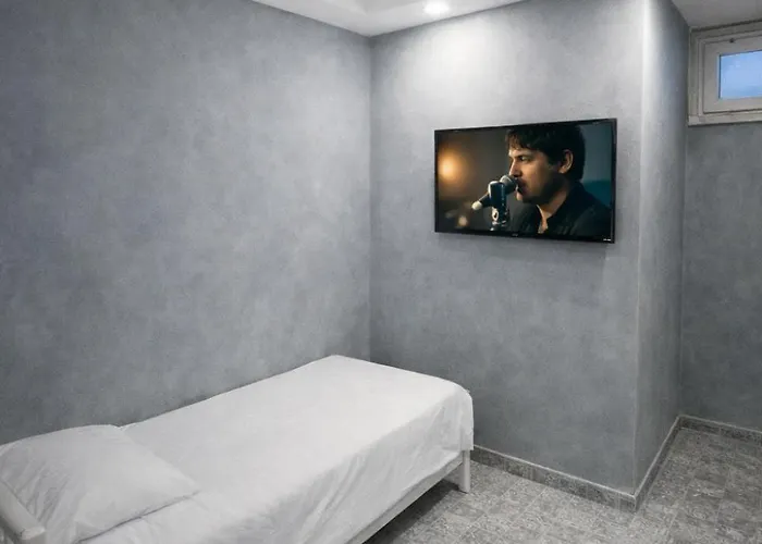 Апарт-отель The Red Tent Social 4*